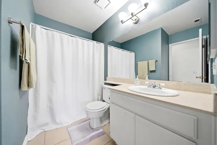 261 Riverview Way, Oceanside, California 92057
