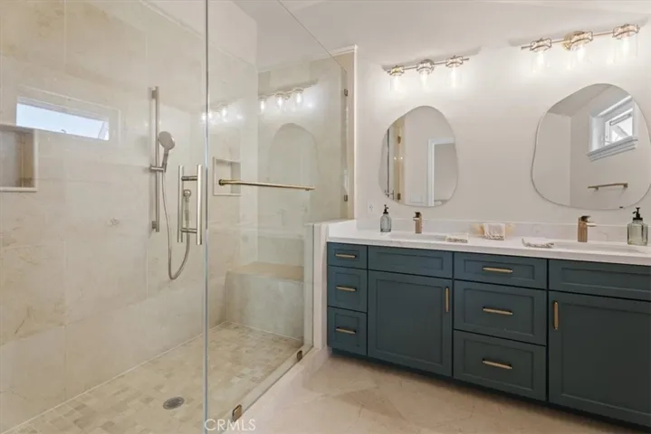 2020 Farrell 3, Redondo Beach, California 90278