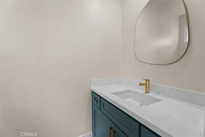 2020 Farrell 3, Redondo Beach, California 90278
