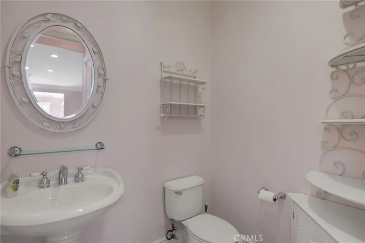 10817 Katepwa Street, Apple Valley, California 92308
