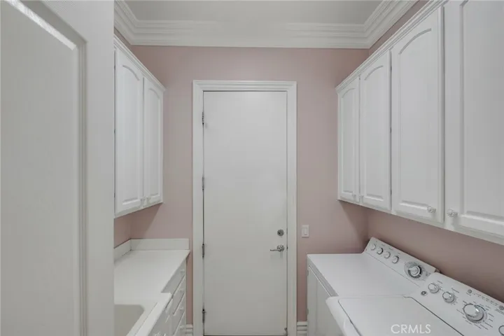 10817 Katepwa Street, Apple Valley, California 92308