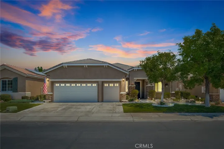 10817 Katepwa Street, Apple Valley, California 92308