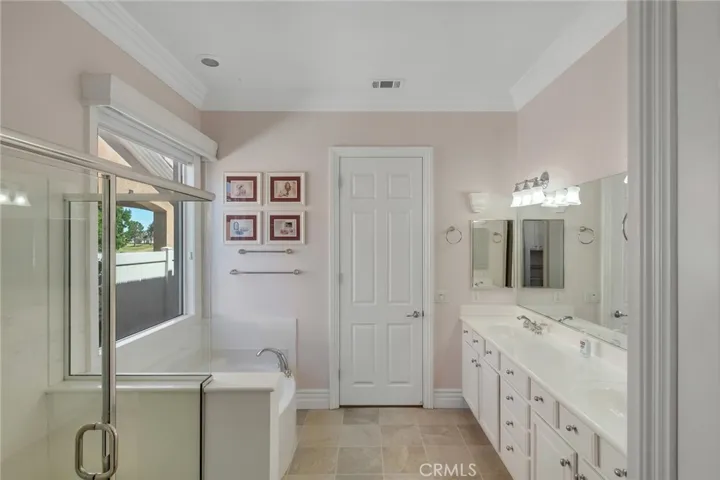 10817 Katepwa Street, Apple Valley, California 92308
