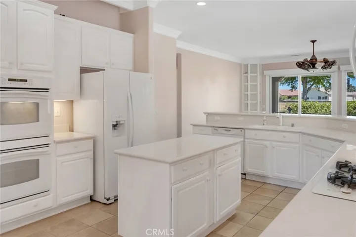 10817 Katepwa Street, Apple Valley, California 92308