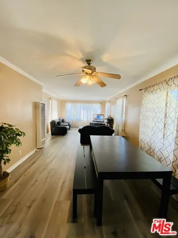 1554 S Stanley Avenue, Los Angeles, California 90019