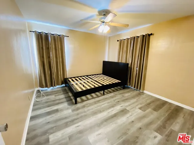 1554 S Stanley Avenue, Los Angeles, California 90019