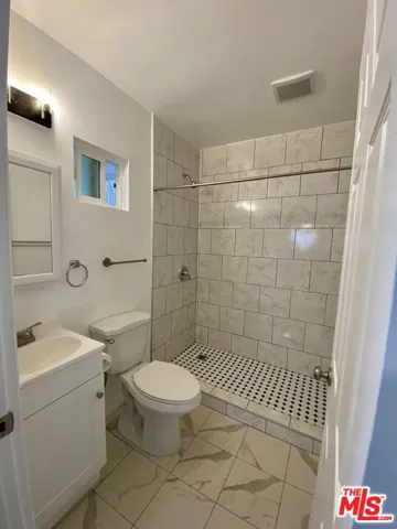 1554 S Stanley Avenue, Los Angeles, California 90019
