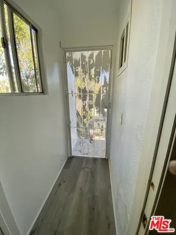 1554 S Stanley Avenue, Los Angeles, California 90019