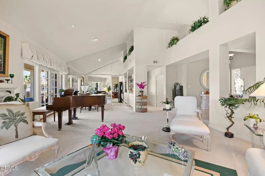 8-web-or-mls-1808Emerald-036