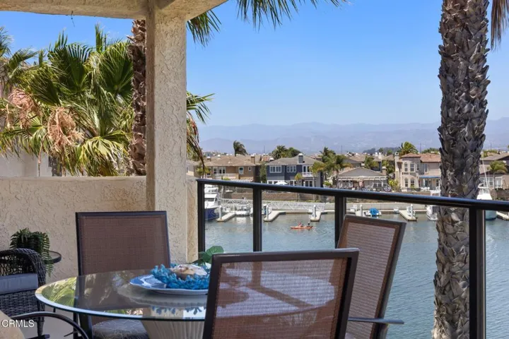 15-web-or-mls-1808Emerald-099