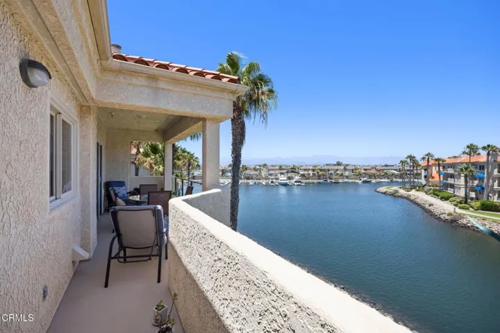 21-web-or-mls-1808Emerald-084