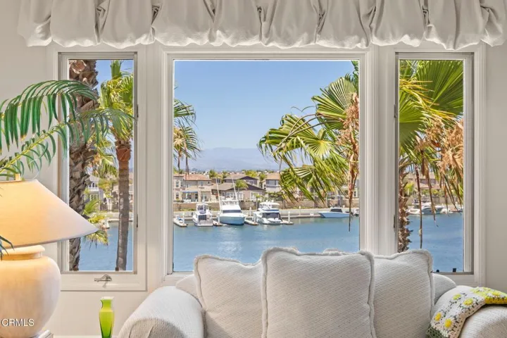 9-web-or-mls-1808Emerald-039