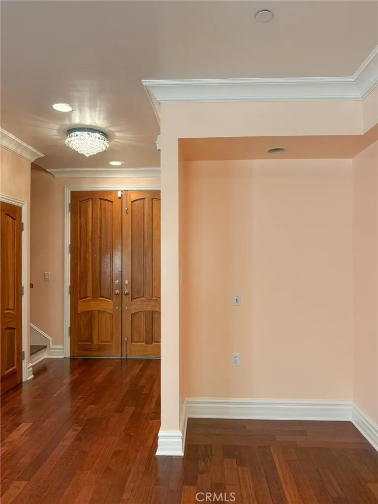 11989 Laurelwood, Studio City, California 91604 — photo 5