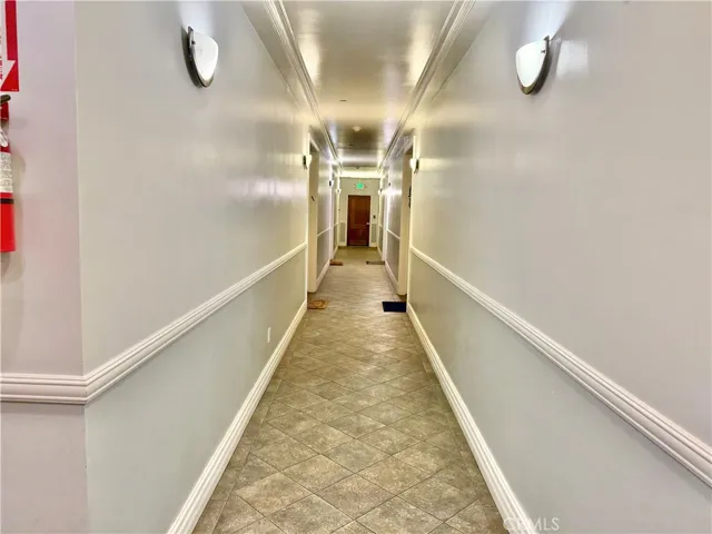 11989 Laurelwood, Studio City, California 91604