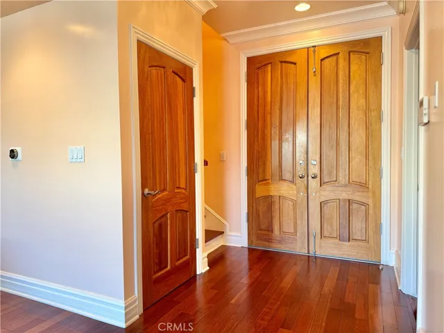11989 Laurelwood, Studio City, California 91604