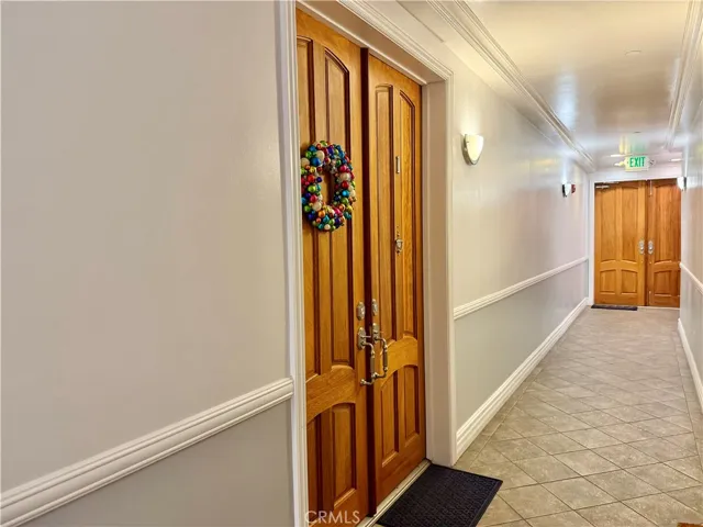 11989 Laurelwood, Studio City, California 91604