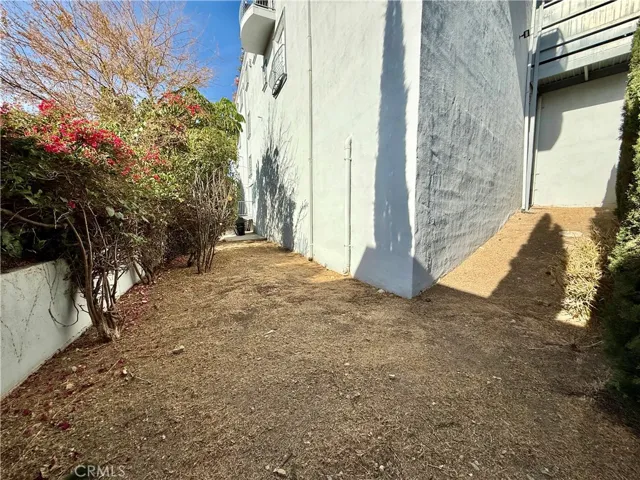 11989 Laurelwood, Studio City, California 91604