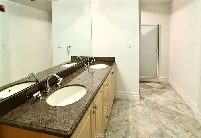 11989 Laurelwood, Studio City, California 91604