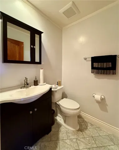 11989 Laurelwood, Studio City, California 91604