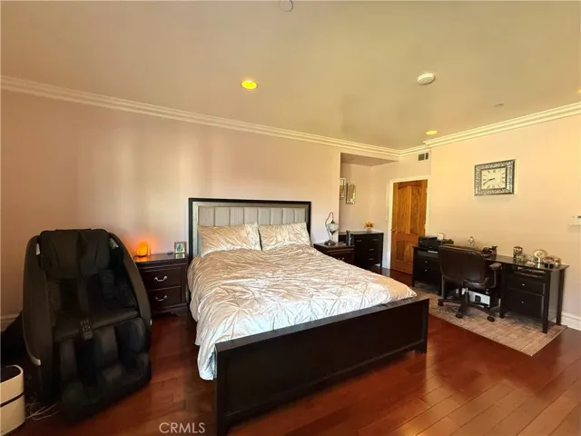 11989 Laurelwood, Studio City, California 91604