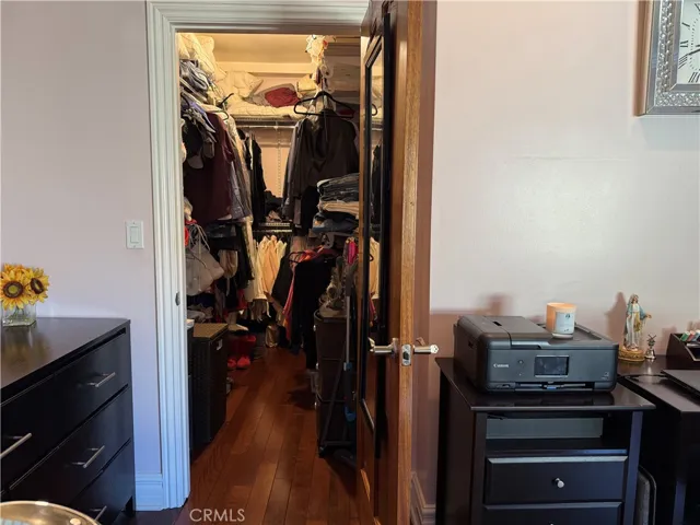11989 Laurelwood, Studio City, California 91604