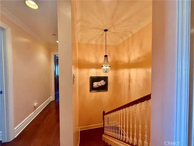 11989 Laurelwood, Studio City, California 91604