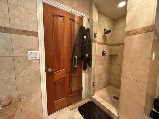 11989 Laurelwood, Studio City, California 91604