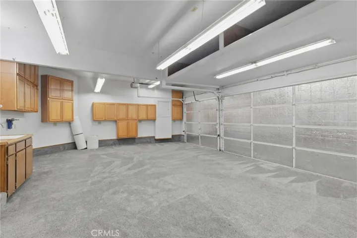 Garage/Workshop