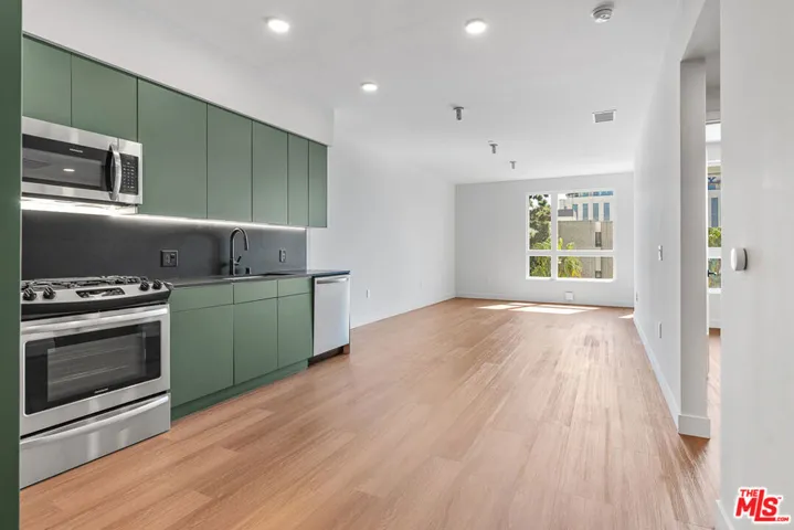 10601 Washington Boulevard 724, Culver City, California 90232