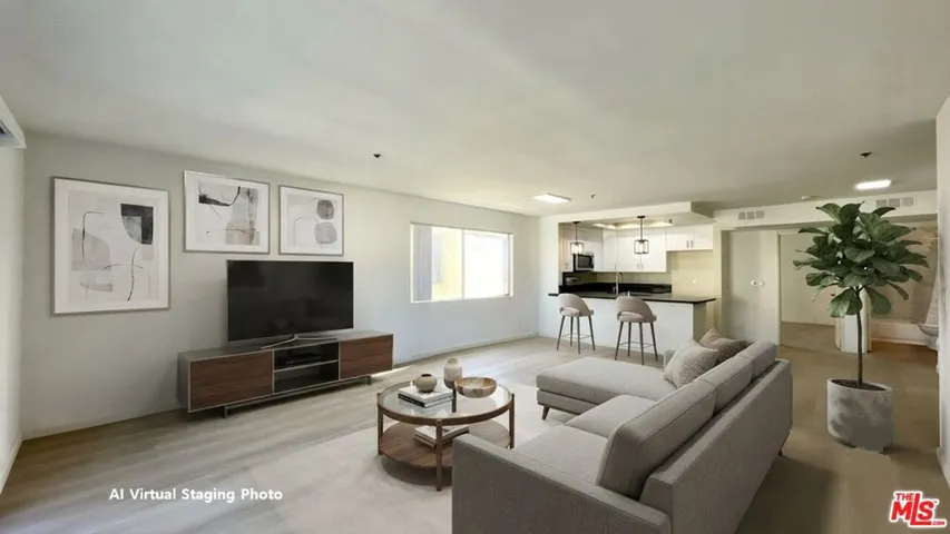 420 S Harvard Boulevard 301, Los Angeles, California 90020
