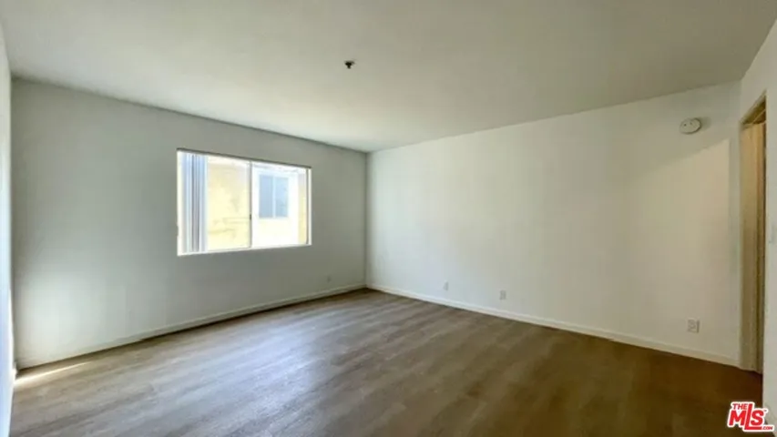 420 S Harvard Boulevard 301, Los Angeles, California 90020
