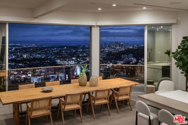 8572 Hillside Avenue, Los Angeles, California 90069