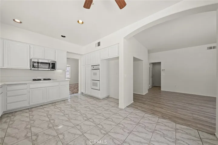 31895 Via Cordoba, Temecula, California 92592