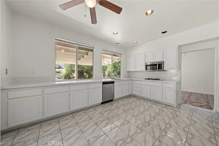 31895 Via Cordoba, Temecula, California 92592