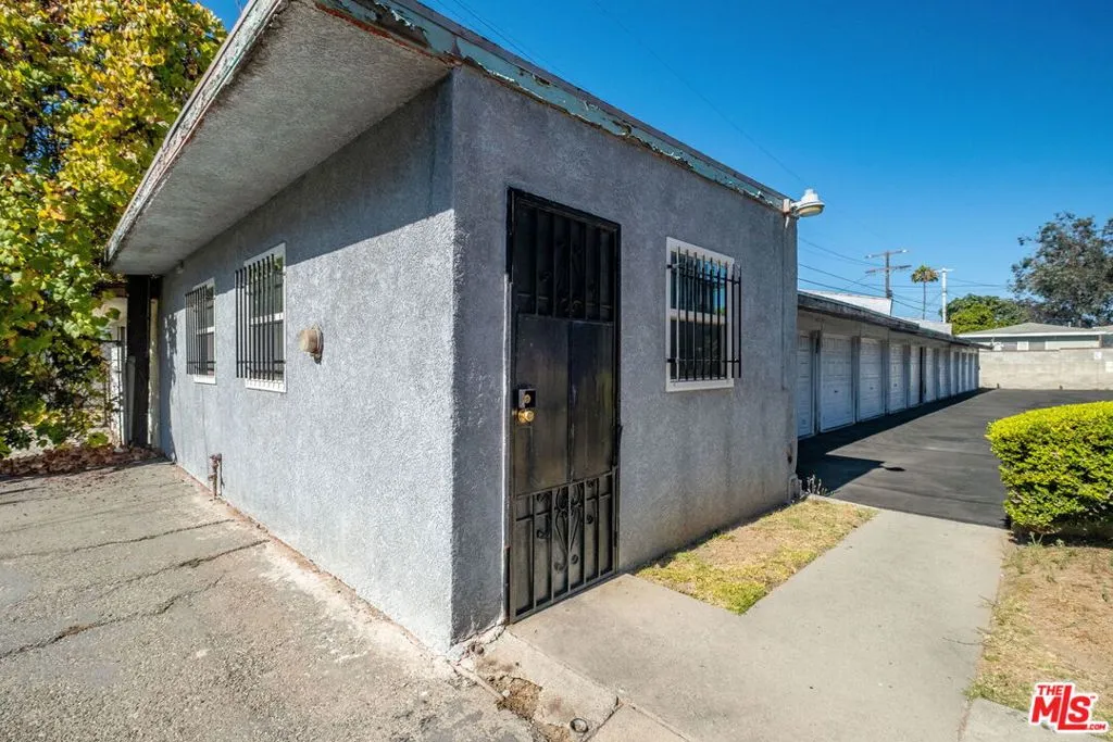 Community Laundry Room