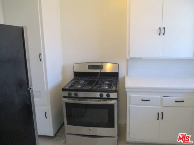 3311 3/4 W 77th Street, Los Angeles, California 90043