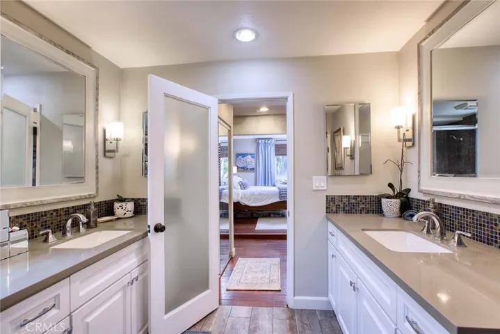 Main bathroom