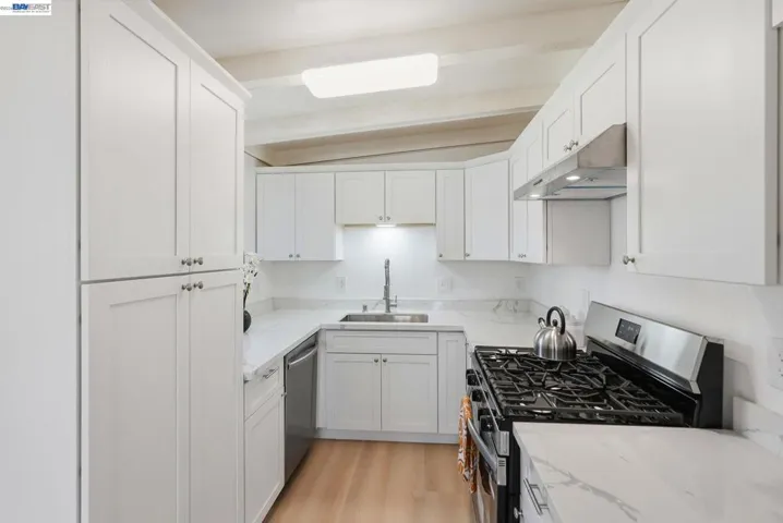 1020 Barbara Ln, San Pablo, California 94806
