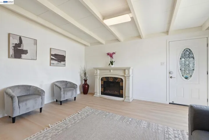 1020 Barbara Ln, San Pablo, California 94806