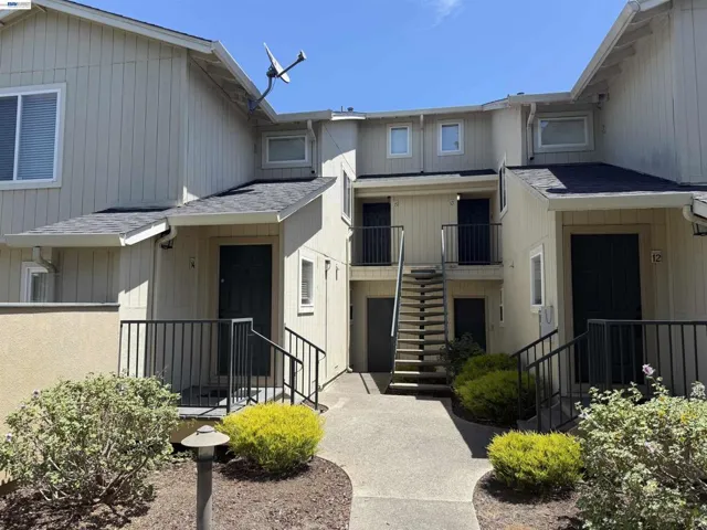 27787 Vasona Ct 13, Hayward, California 94544