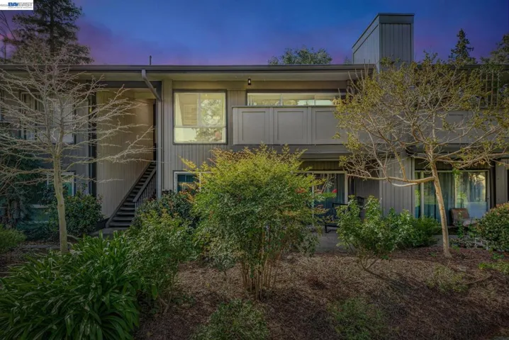 121 Buckingham Dr 25, Santa Clara, California 95051