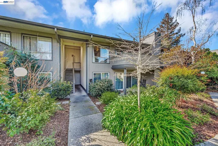 121 Buckingham Dr 25, Santa Clara, California 95051