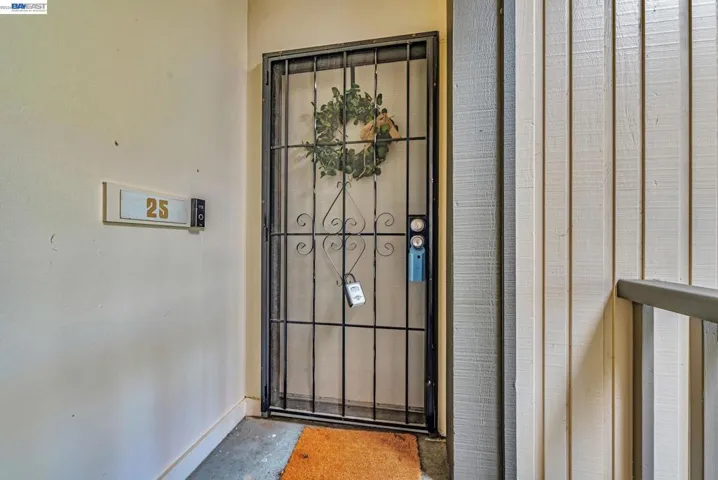 121 Buckingham Dr 25, Santa Clara, California 95051