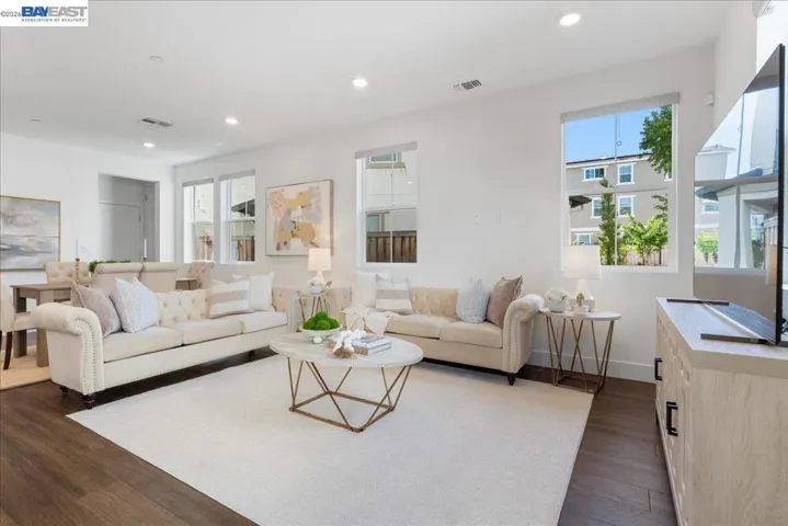 37408 Watersail Way, Newark, California 94560