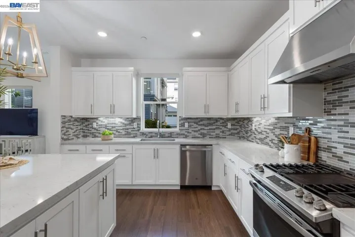 37408 Watersail Way, Newark, California 94560