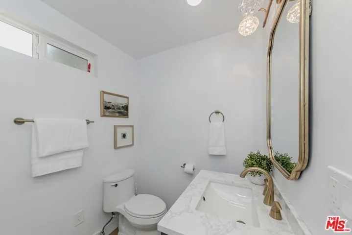 1832 Burnell Drive, Los Angeles, California 90065