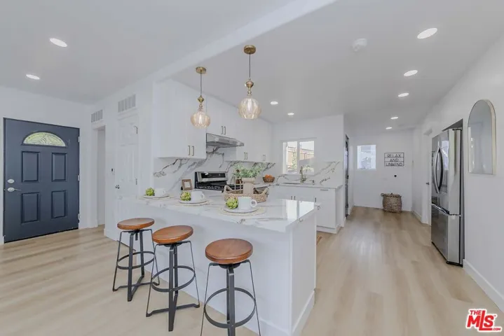 1832 Burnell Drive, Los Angeles, California 90065