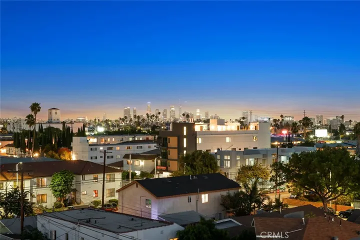 5820 La Mirada Avenue 401, Hollywood, California 90038
