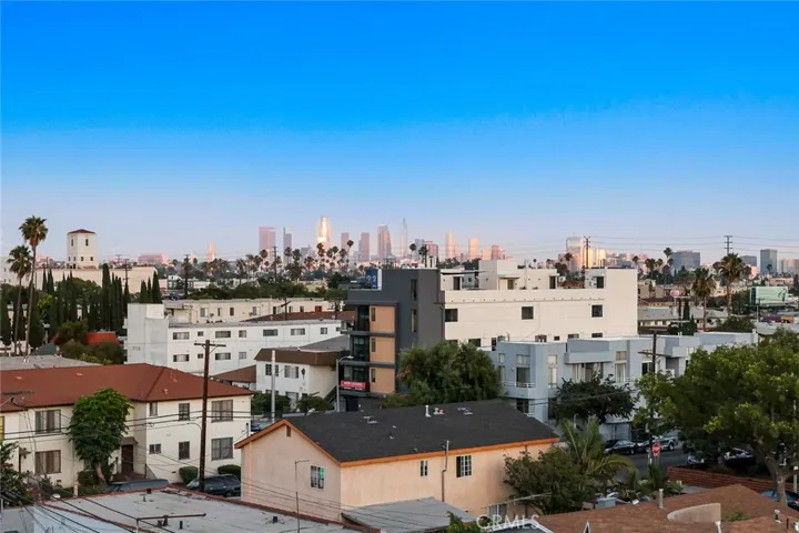 5820 La Mirada Avenue 401, Hollywood, California 90038