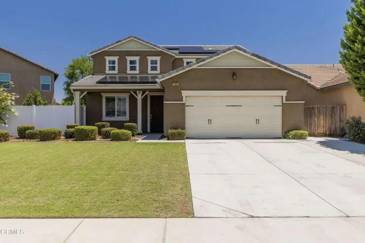 03_front_exterior_2